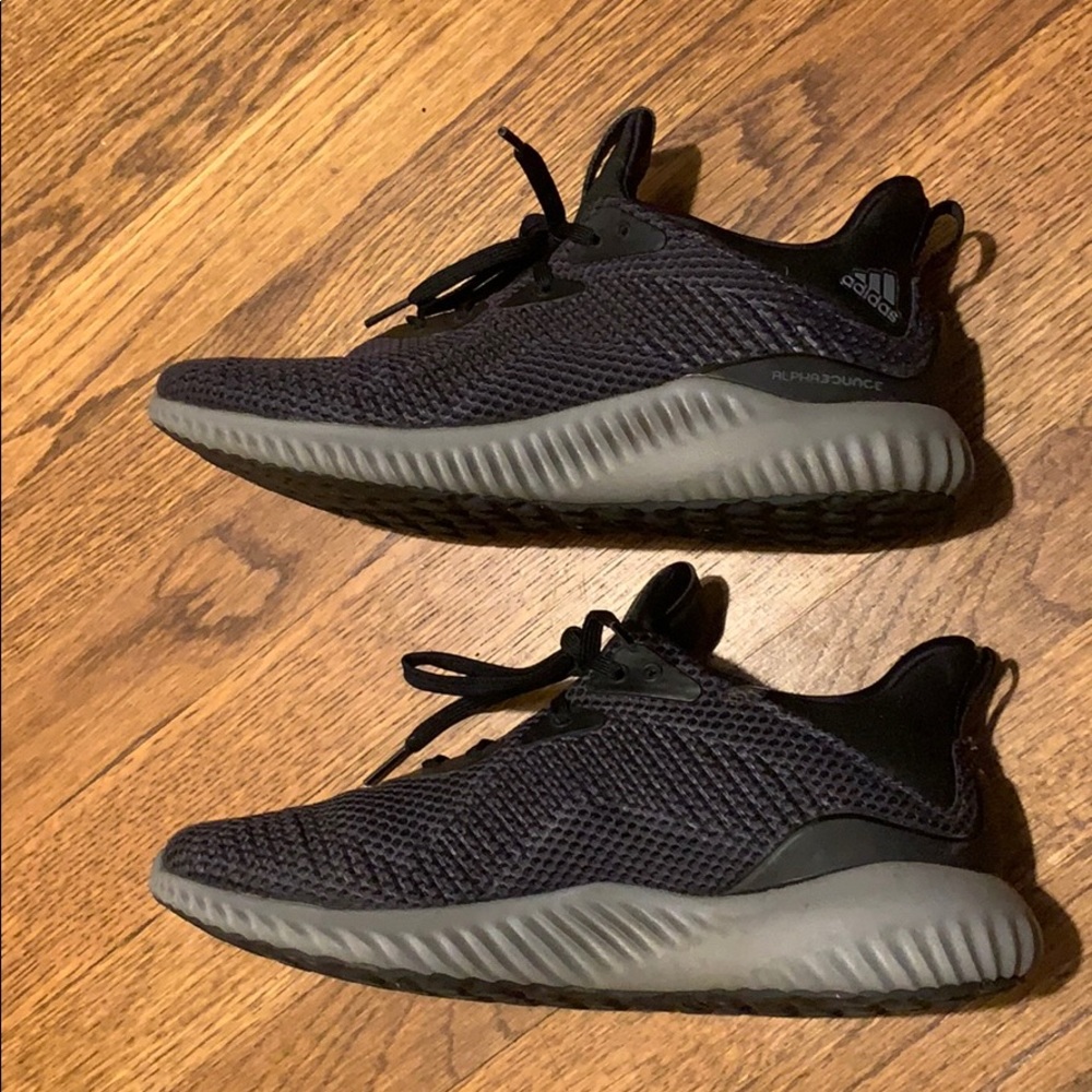 Adidas Alpha Bounce size 8.5 used